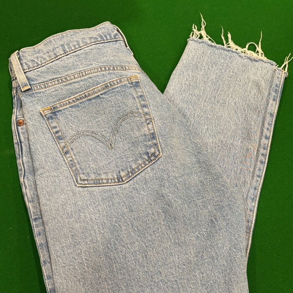 Levi’s 501 High Rise Raw Hem Skinny | Size 8 (29)